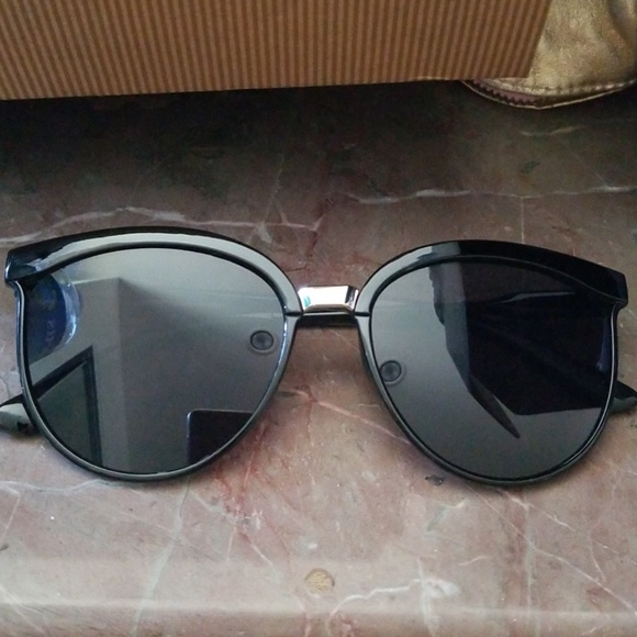 Designer Style Vintage Black Mirror Flat Lens Sunglasses - Picture 6 of 8